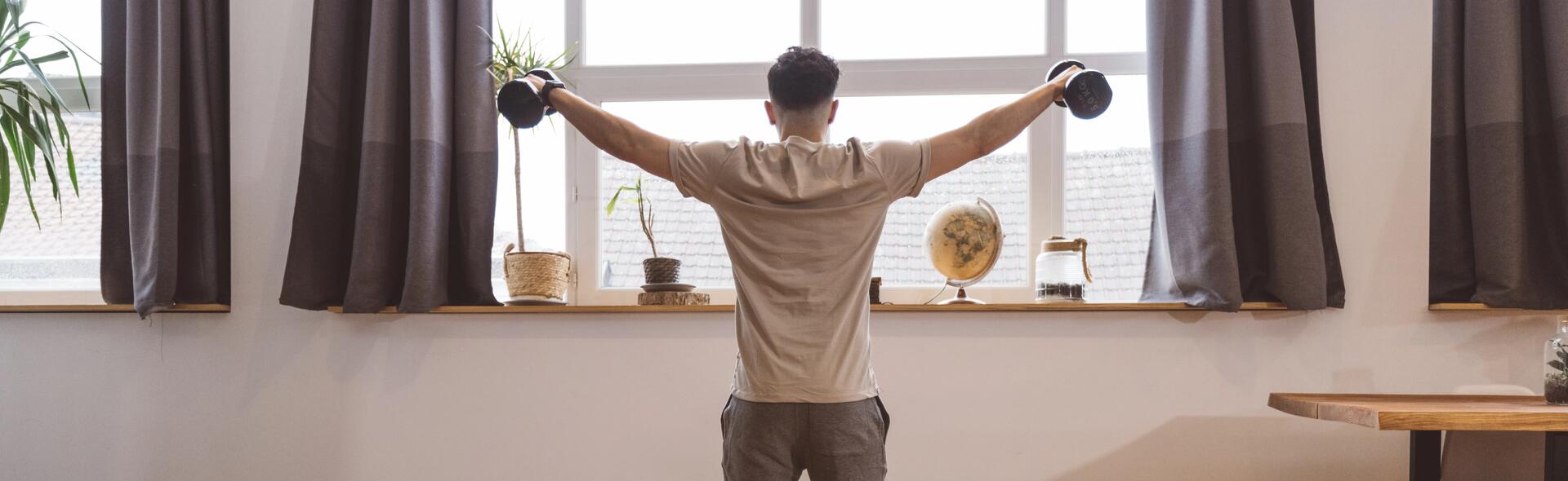Os melhores exercícios para trabalhar os deltoides