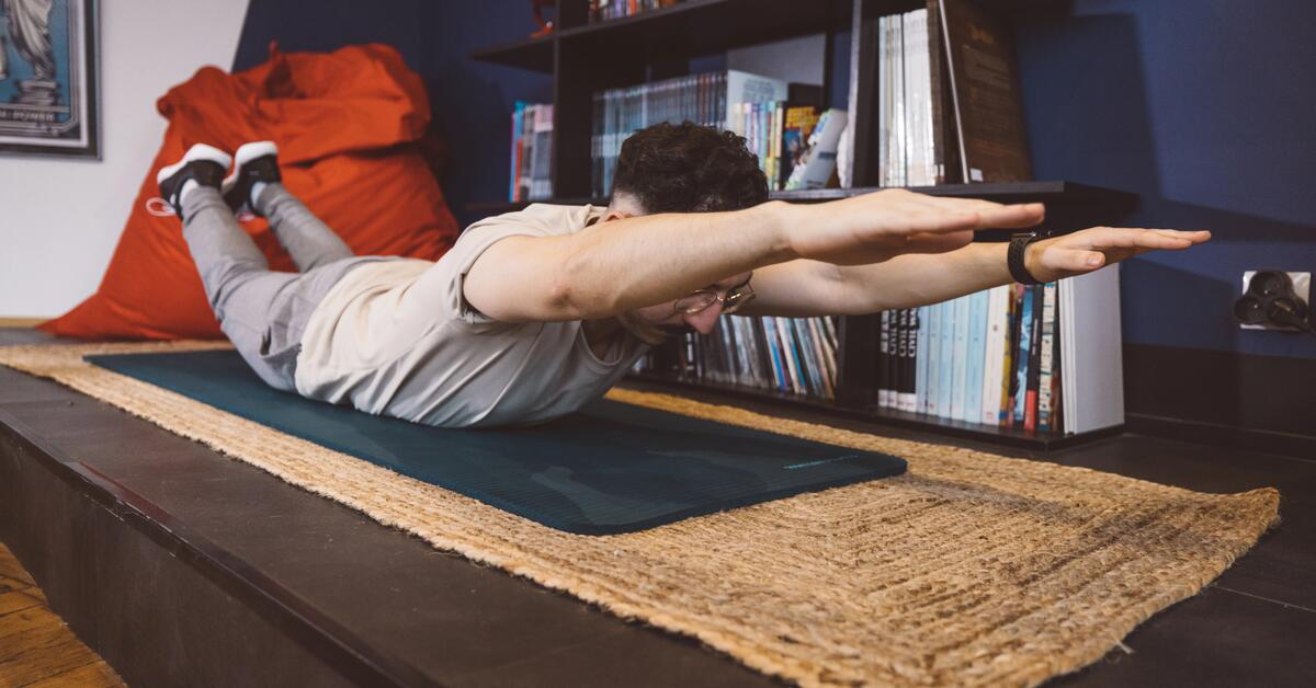Comment faire du sport chez soi sans matériel (ou presque)