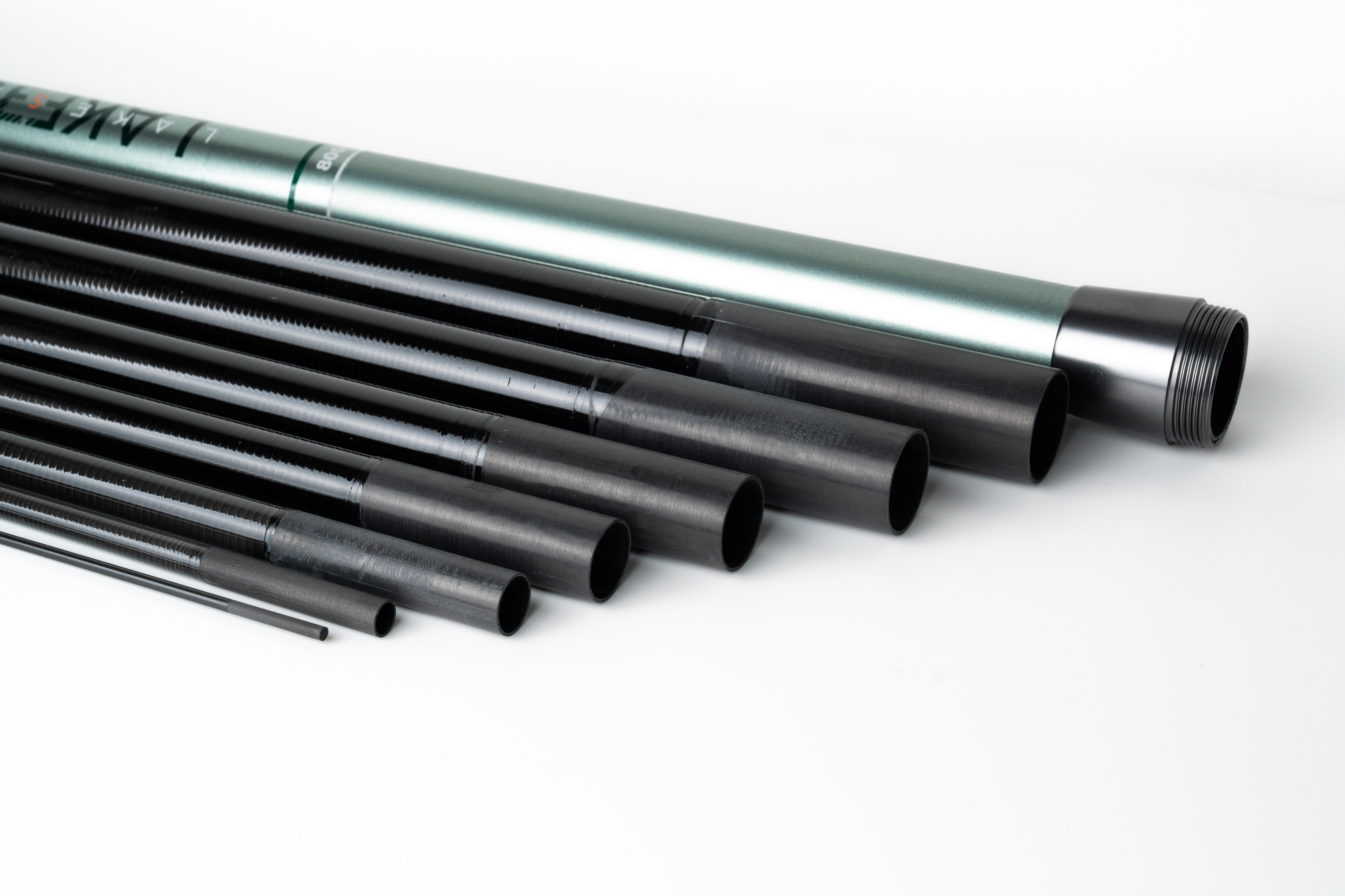 ETAPE 1 / DEVISSER LE BOUCHON ARRIÈRE DE VOTRE CANNE ET RETIRER L'ENSEMBLE DES ÉLEMENTS.