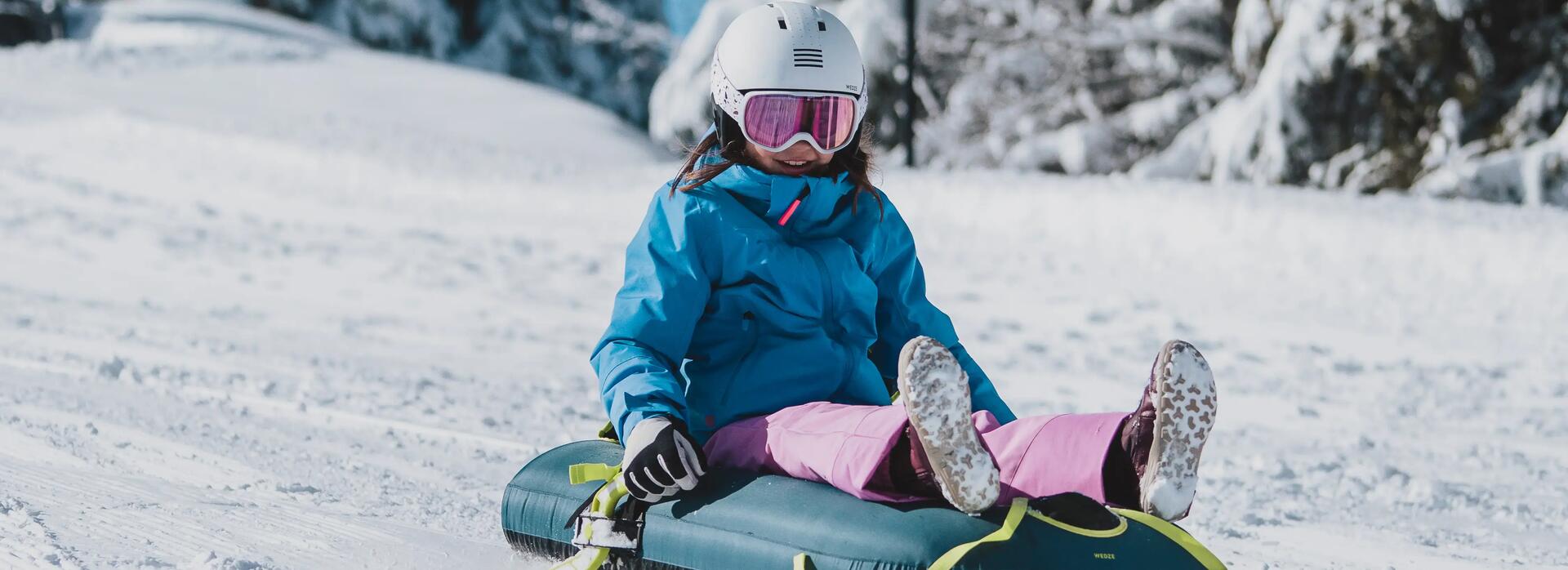 enfant en luge