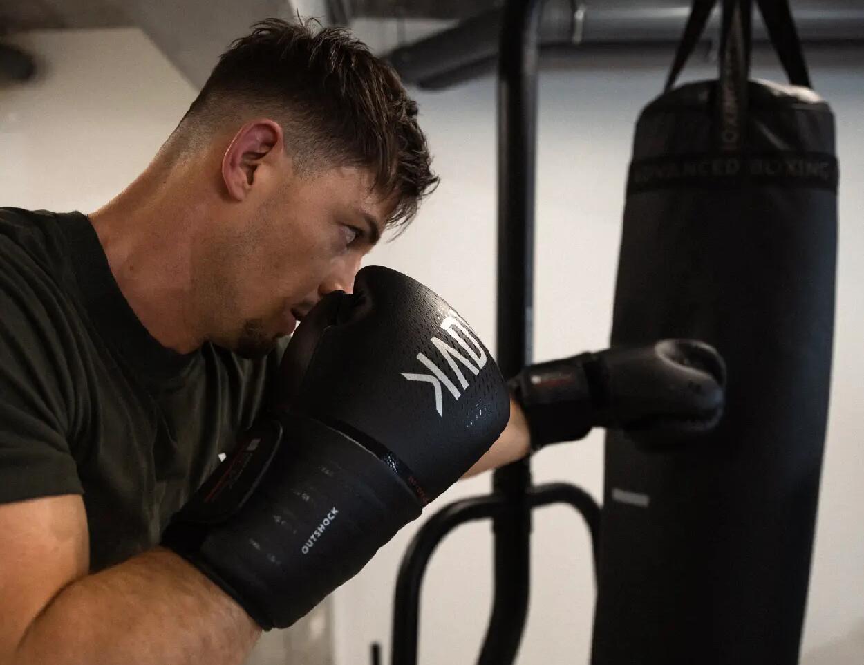 How and Why to Wrap Your Hands for Boxing & Muay Thai |Decathlon TH