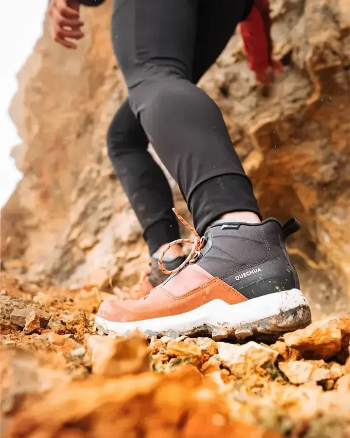 trekking