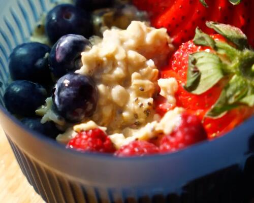 Campsite Cook-up: Mixed Berries Oatmeal